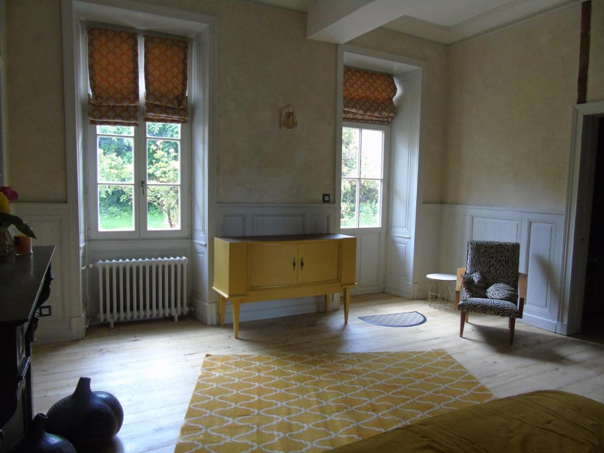 Eco Logis De Chantegrolle Champagne-Mouton Dış mekan fotoğraf