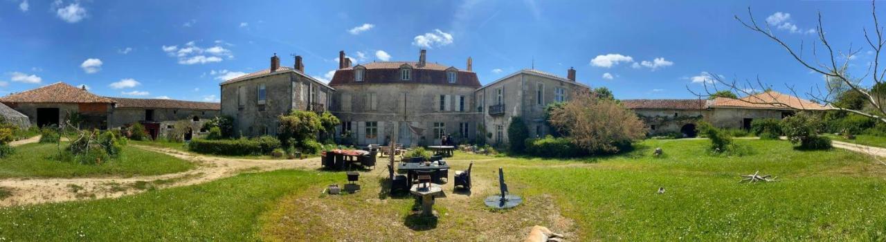 Eco Logis De Chantegrolle Champagne-Mouton Dış mekan fotoğraf